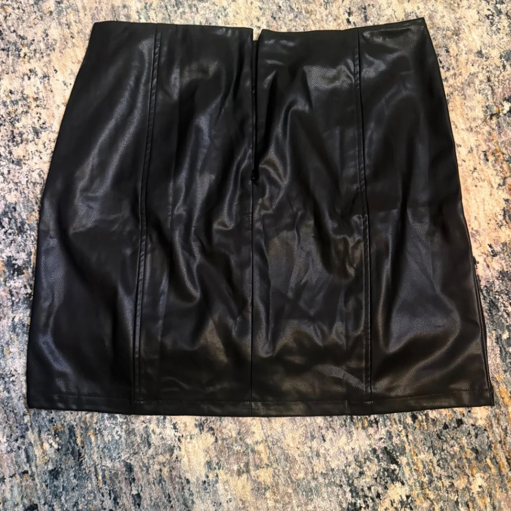 NWT MANGOPOP Women's Basic High Waist Faux Leather Bodycon Mini Skirt sz XL